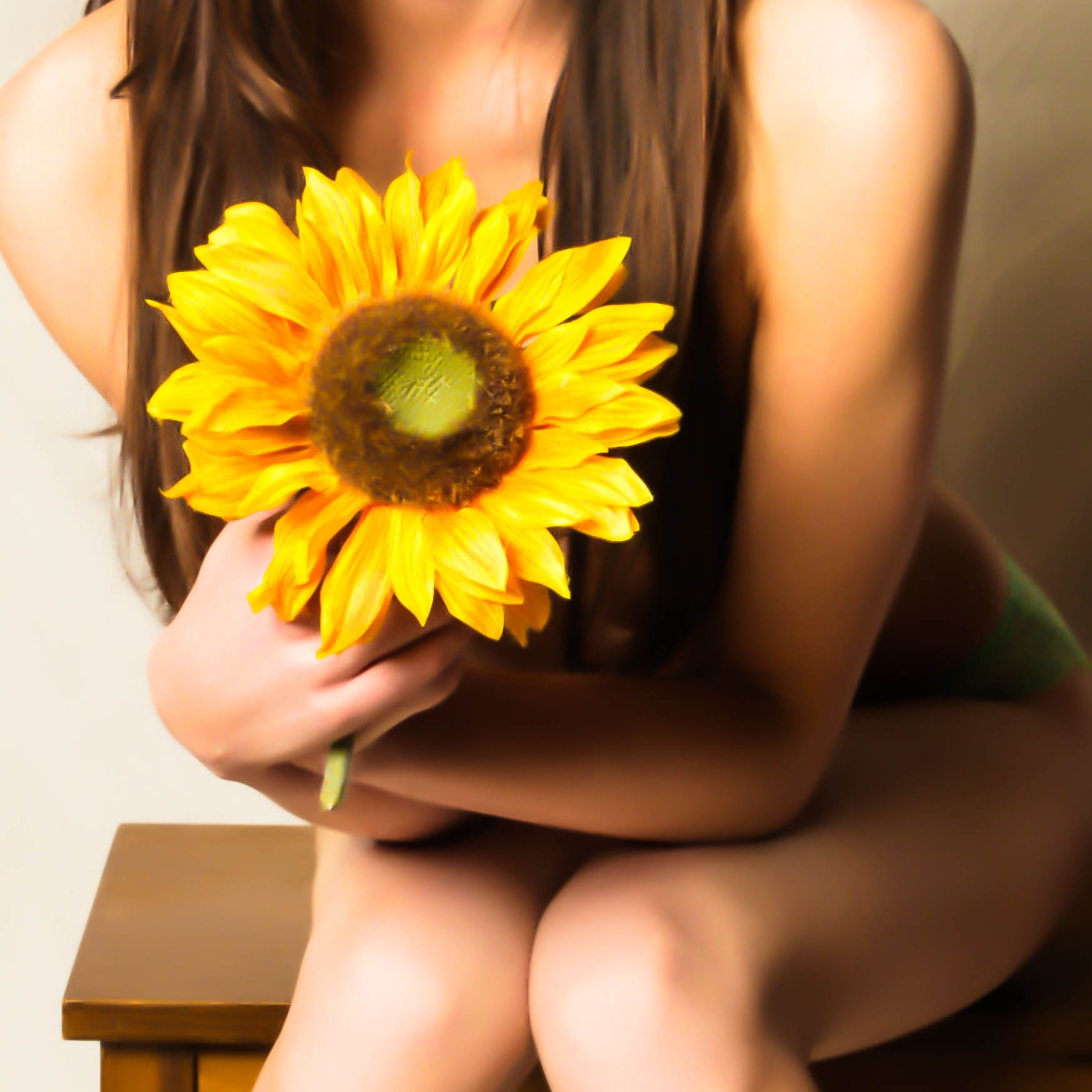 THE 4 BEST WAYS TO SLOW AGING AND HAVE YOUNGER LOOKING SKIN