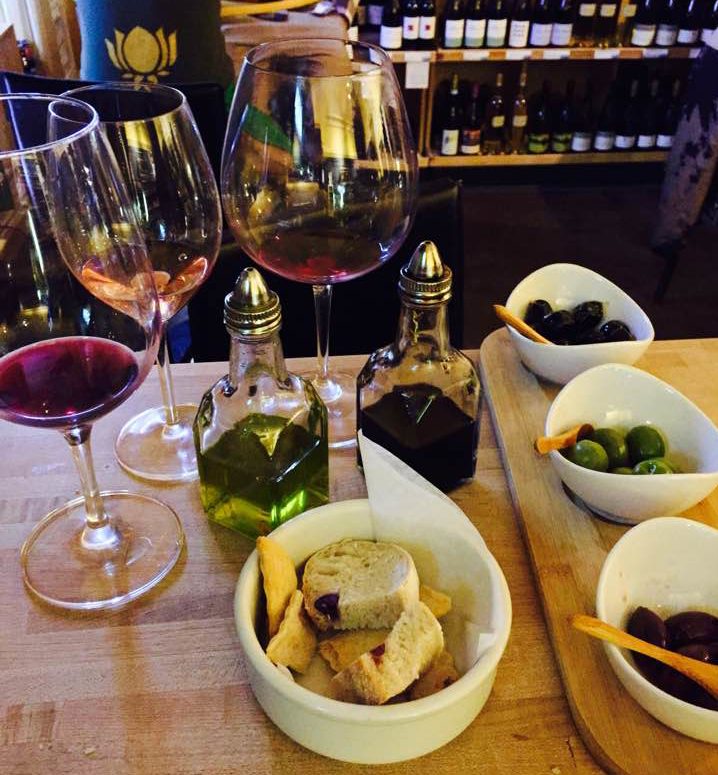 TRAVELLING? WHAT’S HEALTHY TO EAT?